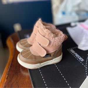 Baby/Toddler Waterproof Boots size 18-19